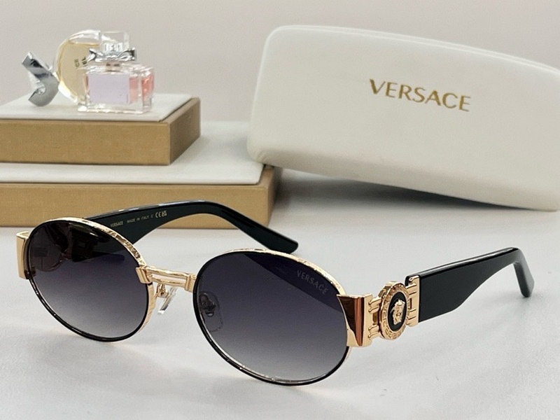 Versace Sunglasses 46